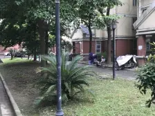 话不多说,势要做小区首先一个走的