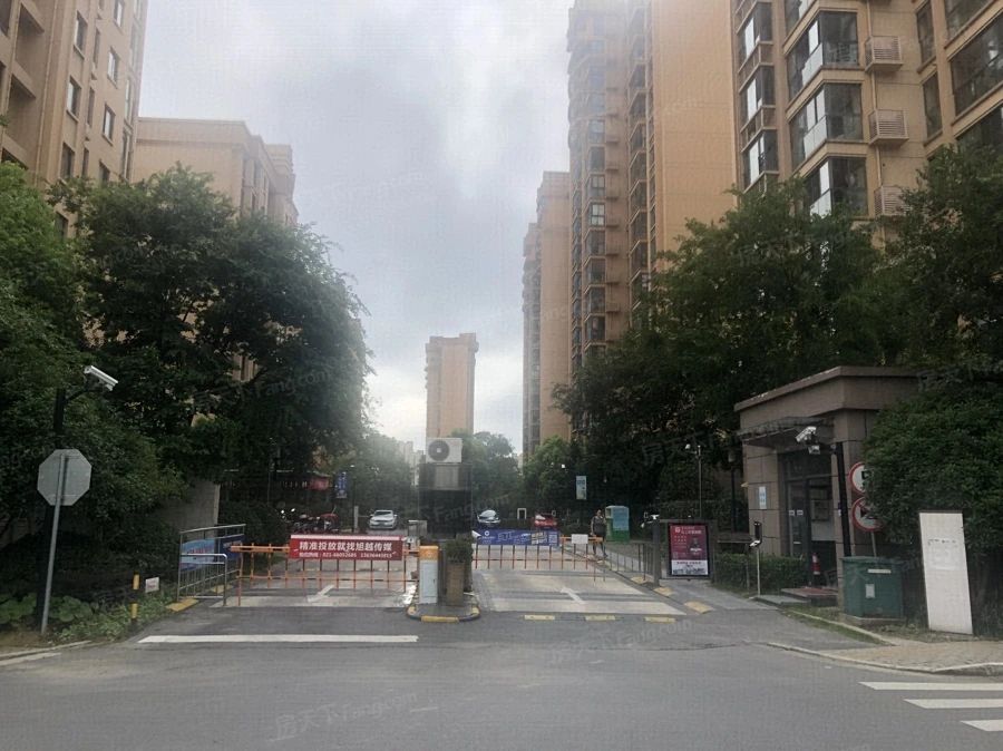 小区相关图