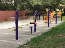 丰水宝邸西苑3室南朝向300.00万元/套出售