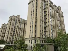 店长力荐好房:上叠带阁楼露台 急售 位置佳 有钥匙