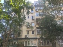 南露园开行院,小区闹中取静,物业完善,24小时保安