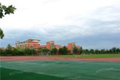 周边临近北京科技大学天津学院
