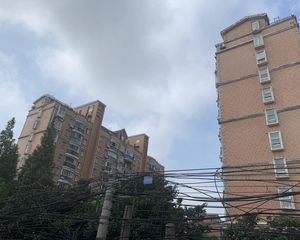 颛桥地铁万达大复试5年出一套满五年无贷款诚意出售