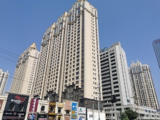 万达公馆 封闭小区 四室三卫 打头房采光好 可谈价