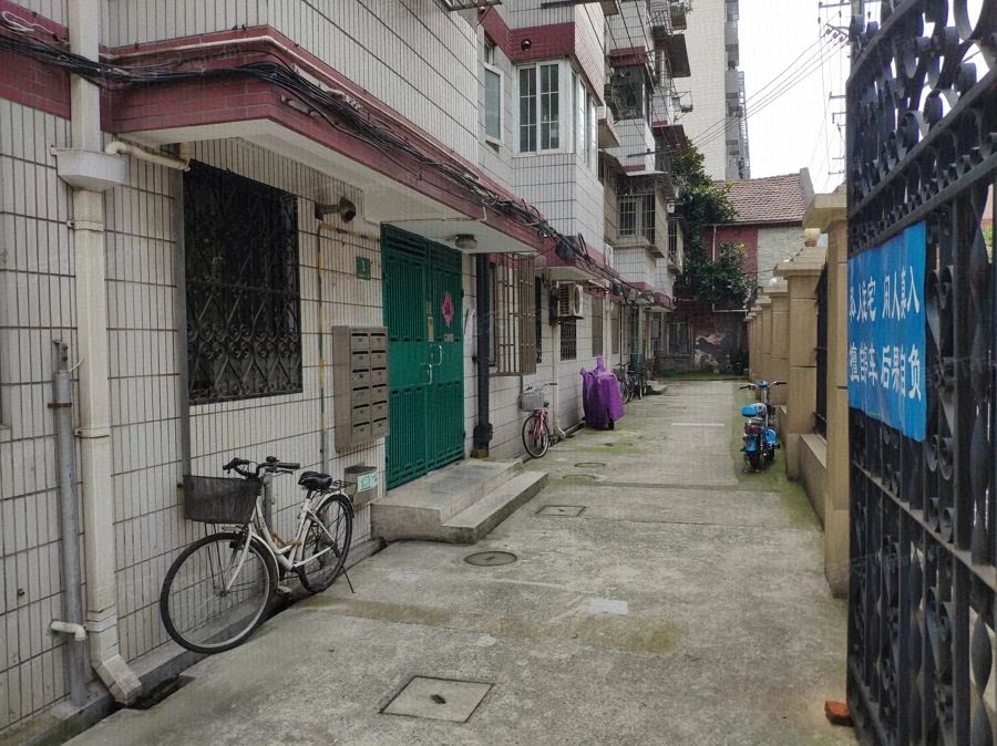 小区相关图