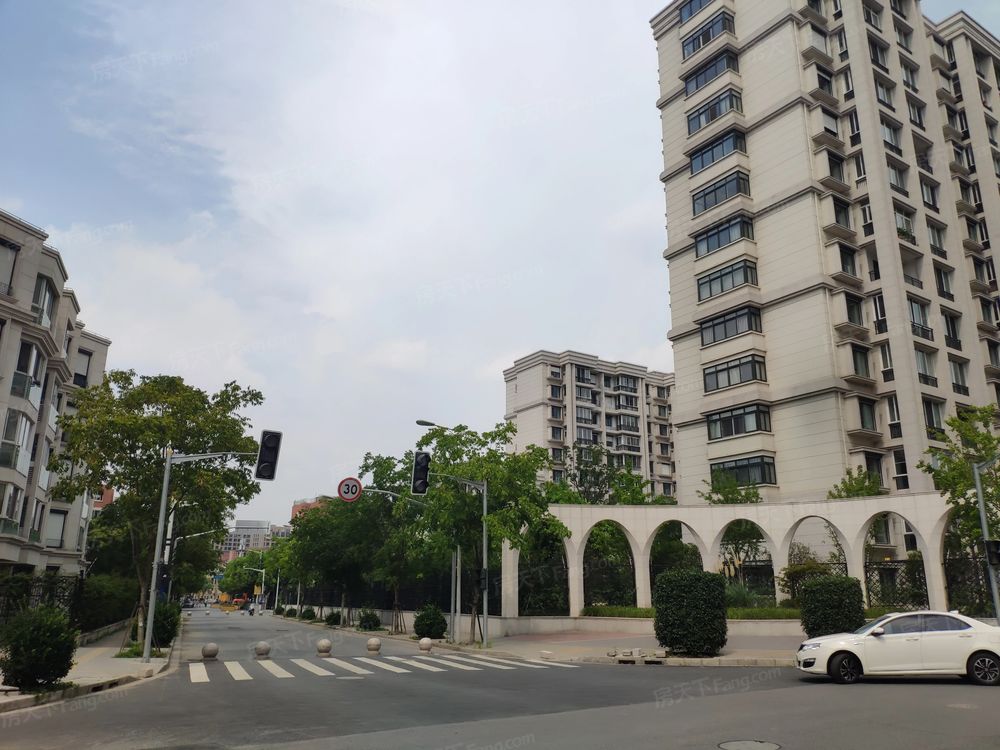 小区相关图