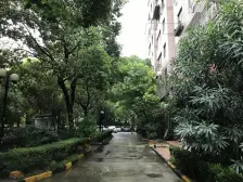 此房屋满五年围一,两房朝南,全明户型,交通便捷