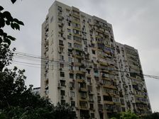 商建大楼3室1厅南