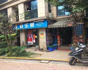 邻圭塘河,地大唐地铁。花园式小区都大2房诚心出售