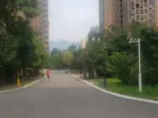 绿岛新区 秋实学府三期二房49万