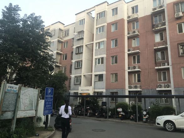 天露园二区实景图