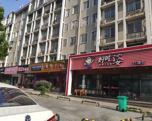 雨花亭电梯三房自住精装户型周正