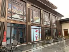 联排别墅,边套大花园,双层地下室,可随时看房