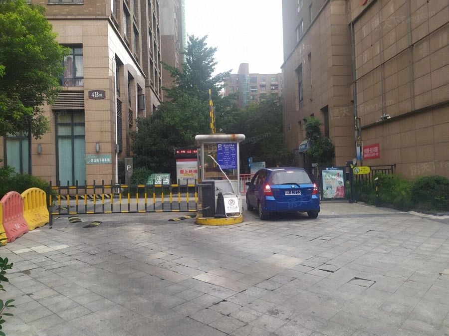 小区相关图