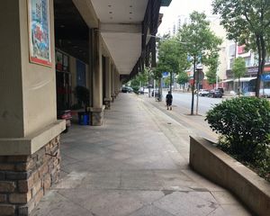 雨花区地铁口美洲故事改建好的联排别墅