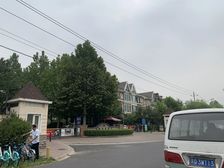新上鸿华家园三拼别墅三面采光,独门独院
