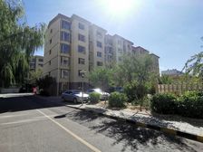 好房急售,小区环境好,南北通透的户型,随时看房