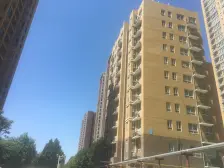 金荣花园 双气南北通透 精装三房 有车位 配套齐全