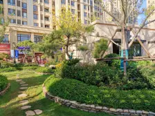 恒大二期,毛坯小两室,业主诚心出售,带车位