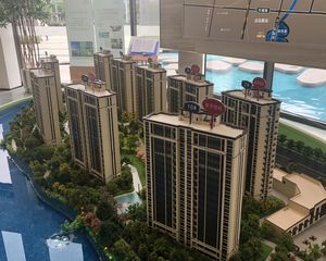 好楼层诚心出售全新小区柏丽湾价格实惠出