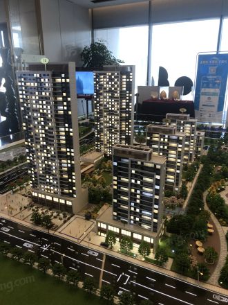 金投铂翠中央实景图