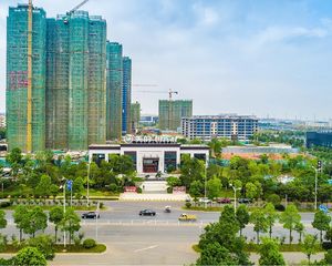 美的国宾府,全新精装四房,75.8万