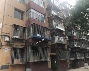 乔庄北街6号院中间楼层一居室