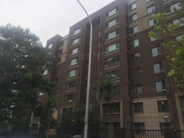 万科假日风景实景图