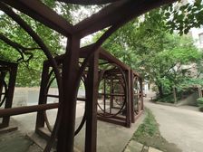 内环内品质小区板楼,出门地铁口和公交,看房随时方便