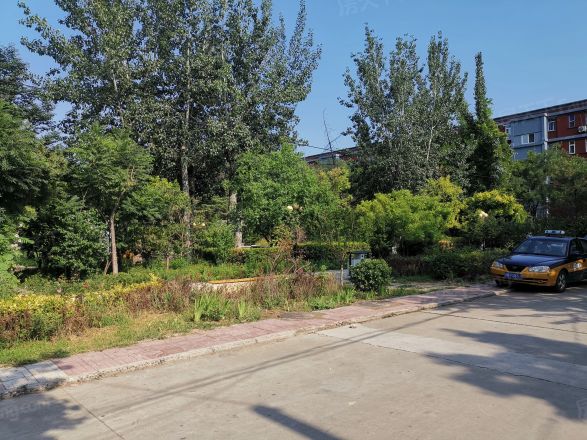 明源路小区实景图