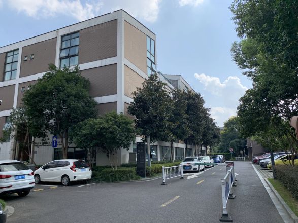 128国际公寓小区实景图