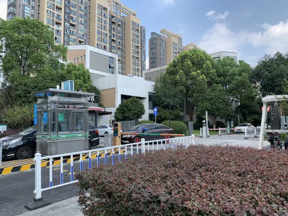 128国际公寓小区实景图