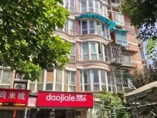 翠苑小区 4室1厅 东