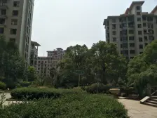 莱茵半岛花园 南北通透,采光好 装修好,环镜优美 近地铁 周边匹套完善,,出行方便