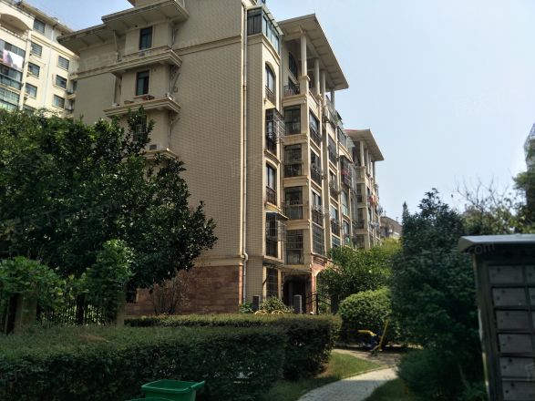 南昌西湖建设西路莱茵半岛法拍房-房天下