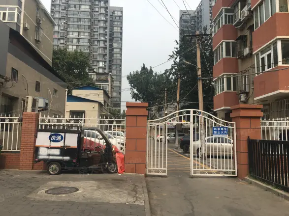 水碓子东里实景图