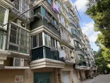 精装两房,中间楼层,商品房小区