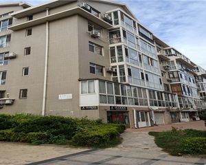 南北通透两室大落地窗装修材料好没咋住保持好