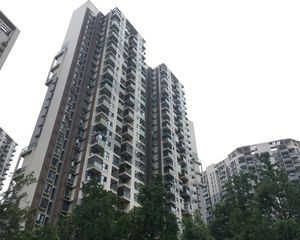 翡翠城四期1室1厅西