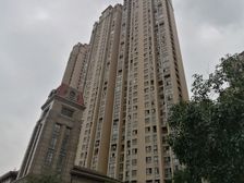 天悦龙庭5室2厅南