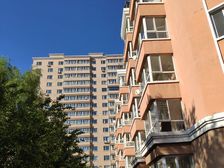 南北通透,采光好,位置优越,交通方便适合做私人会所