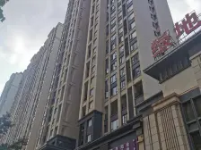 业主大大咧咧急卖,给价就卖了。