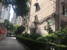 近地铁,随时看房中间楼层产权清晰新上房源
