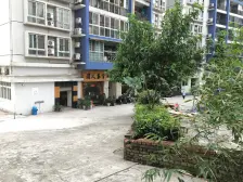 沙正街 重大花园三房150万