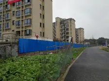 精装修 手续齐全,格局好,采光好,出行方便