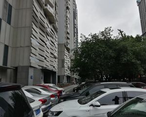 万达锦华城1室1厅东南南