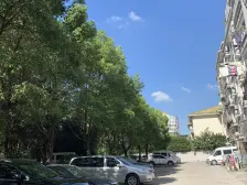 此房南北通户型,顶楼带阁楼,视野开阔采光充足,