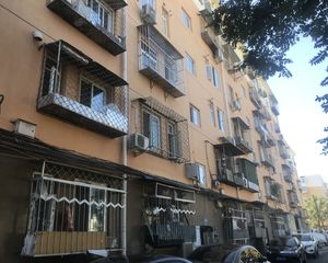西井小区二区板楼中间层小2居