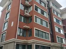 一楼带院,上下两层,买一层带一层,南侧负一层全地上