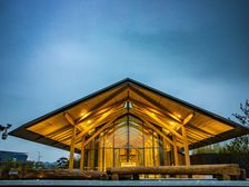 房子是开发商精装修,未入住过 楼层好。拎包入住